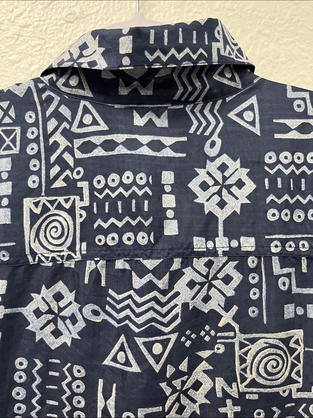 Robert Stock Vintage Navy & White Geometric Short Sleeve Button-Down
#1073 - Picture 4 of 4